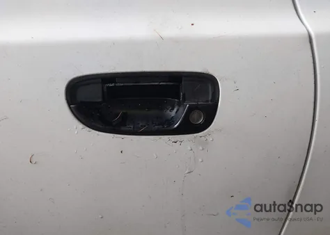 2002 Hyundai Accent L из США, поврежденный, VIN KMHCF35G82U159746